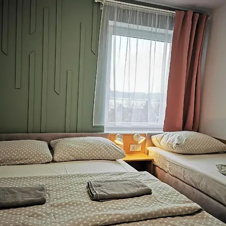 4 Pory Roku Apartamenty Domki Pokoje Nadole  Exterior photo