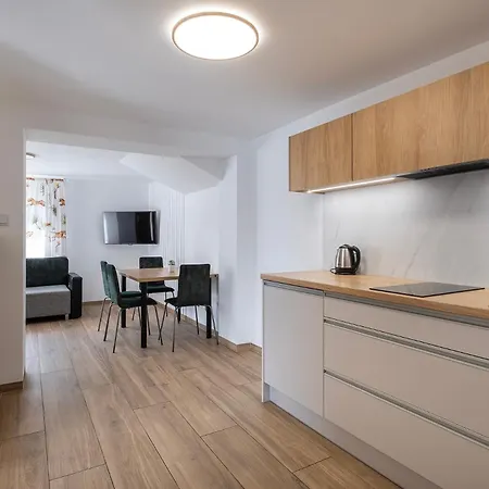 4 Pory Roku Apartamenty Domki Pokoje Nadole  Exterior photo