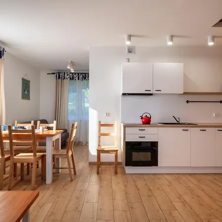 4 Pory Roku Apartamenty Domki Pokoje Nadole  Exterior photo