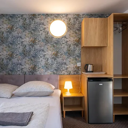 4 Pory Roku Apartamenty Domki Pokoje Nadole  Exterior photo