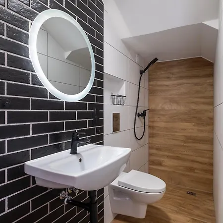 4 Pory Roku Apartamenty Domki Pokoje Nadole  Exterior photo