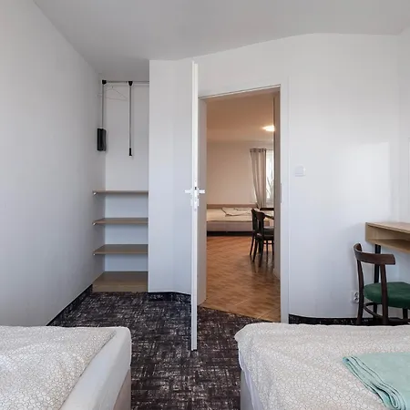 4 Pory Roku Apartamenty Domki Pokoje Nadole  Exterior photo