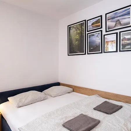 4 Pory Roku Apartamenty Domki Pokoje Nadole  Exterior photo