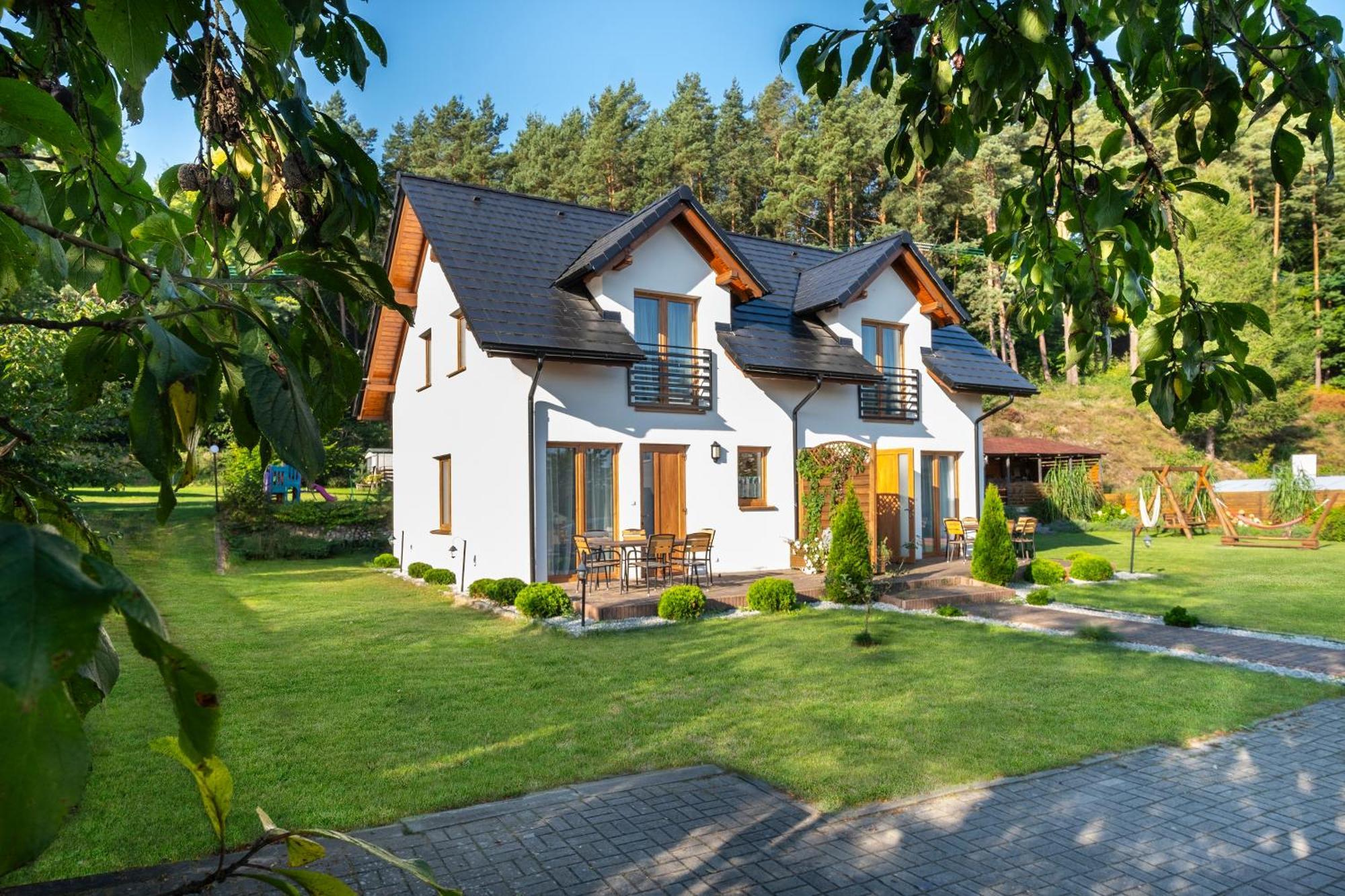 Homestay 4 Pory Roku Nadole (Pomerania)