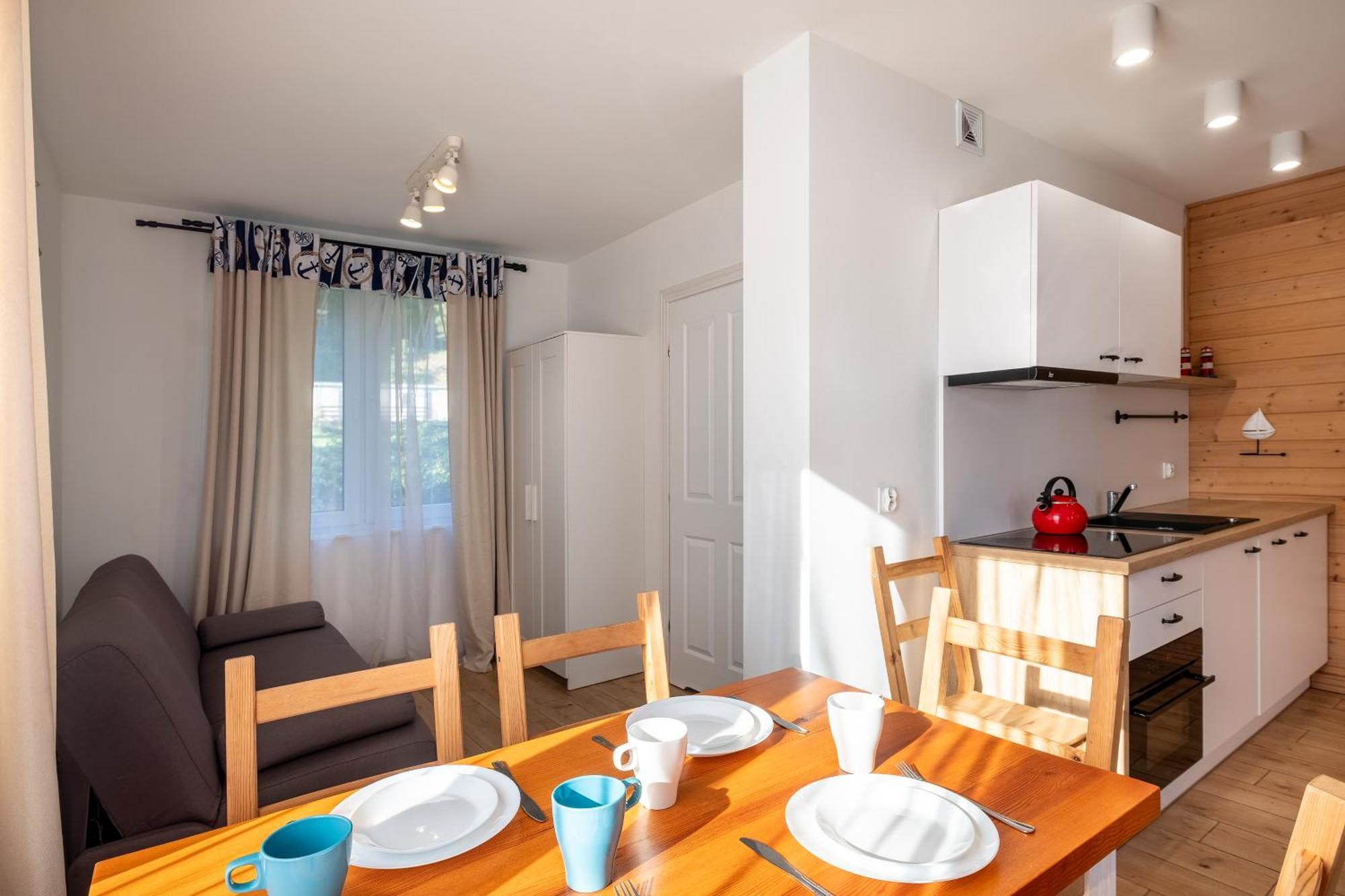 Homestay 4 Pory Roku Nadole (Pomerania)